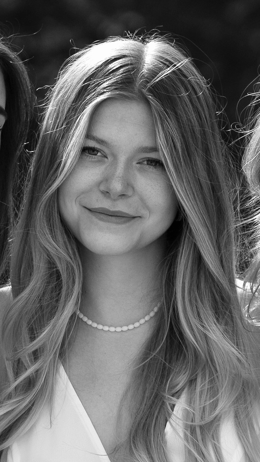 Josie Rath portrait right